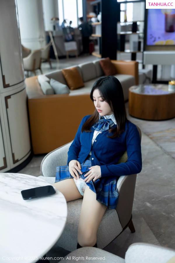 豆瓣酱  [XiuRen]高清写真图 2023.12.01 No.7754 豆瓣酱 丝袜美臀第34张图片